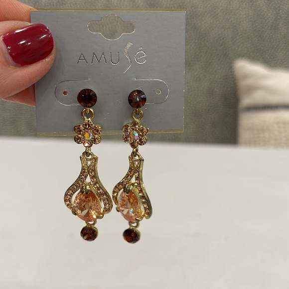 Amuse gold tone chandelier earrings with peach and topaz crystals - Picture 2 of 8